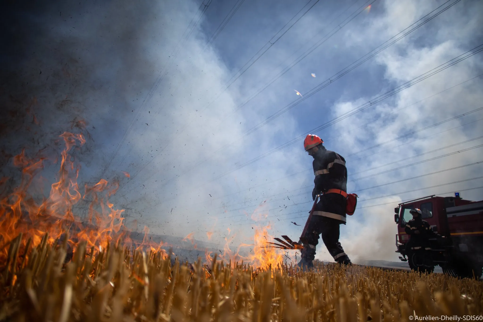 Eeqt0IQX0AECrNp.jpg (296 KB)