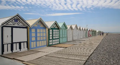 TOP 10 des destinations Airbnb à moins de 100€ la nuit : deux...