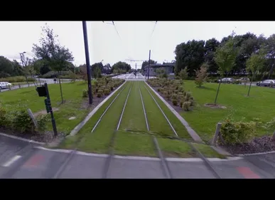 Valenciennes : un camion percute un tramway, deux blessés