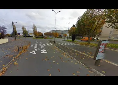 Saint-Quentin : l'automobiliste renverse deux adolescentes et prend...