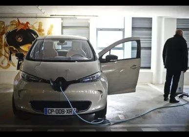 Douaisis : la communauté d'agglomération investit dans des bornes...