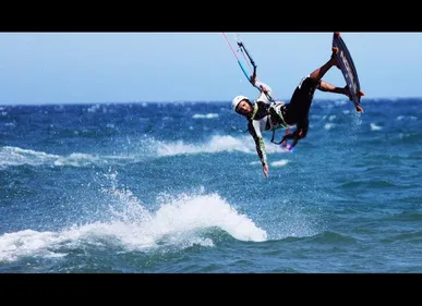 Le Crotoy : un kite-surfeur sauvé mer