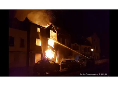 Amiens : incendie impressionnant à Saint-Leu, quatre personnes...