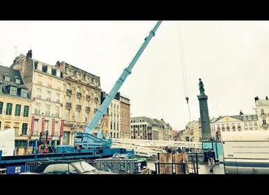 Lille : à J-2, la grande roue en pleine installation !
