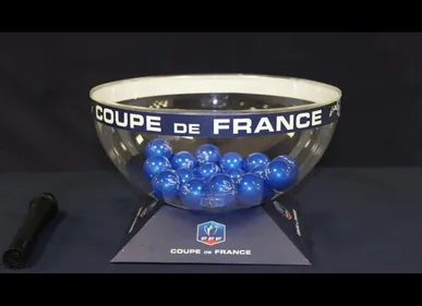 Foot : découvrez les adversaires des clubs nordistes et picards...