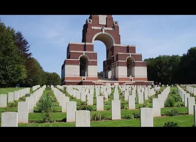 Cérémonie de clôture du centenaire de la bataille de la Somme...