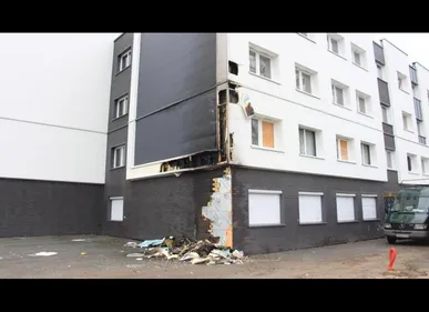 Calais : un feu de poubelle dégrade un immeuble