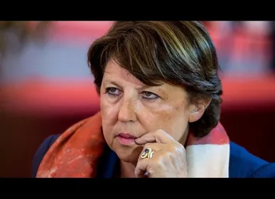 Martine Aubry mise en examen pour diffamation après la plainte d'un...