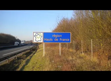 Le premier panneau Hauts-de-France est enfin installé