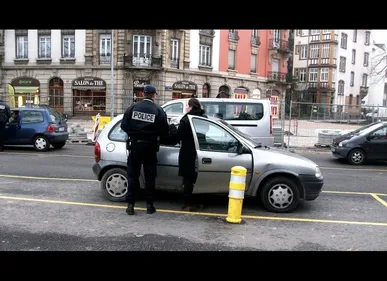 Sécurité routière : moins de morts mais plus de blessés dans le...