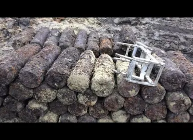 Beuvry (62) : une centaine d'obus anglais découverts dans le jardin...