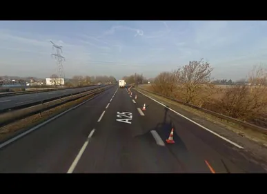 A 25 : après une sortie de route, une camionnette s'écrase sur un...