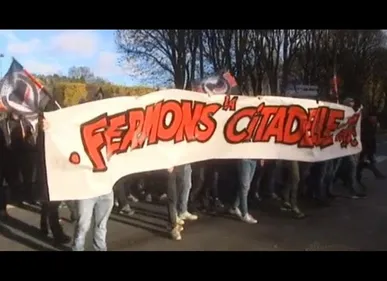 Lille : 200 personnes défilent pour la fermeture de La Citadelle