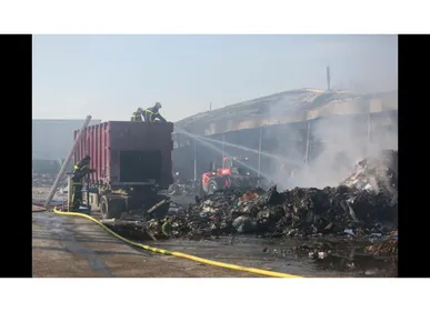 Amiens : Un incendie ravage un entrepot