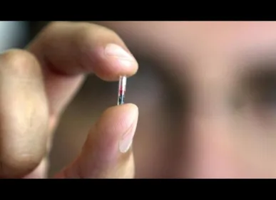 Plus besoin de badger, on peut maintenant « pucer »