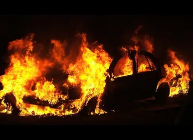 Soissons (02) : la voiture personnelle d'un policier brûlée près de...