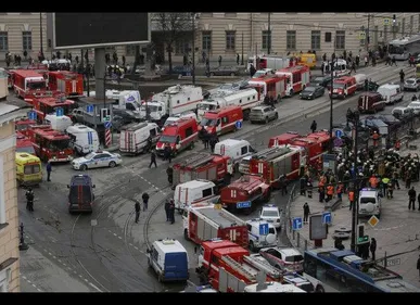 Au moins 10 morts dans une explosion dans le métro à Saint-Pétersbourg
