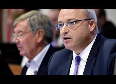 La garde à vue de Damien Castelain, président de la MEL, prolongée