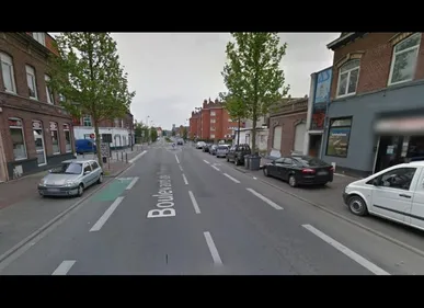 Roubaix : une voiture renverse un piéton et prend la fuite