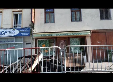 Amiens, une boulangerie ravagée par un incendie