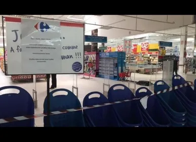 Le supermarché Carrefour à Coquelles évacué en raison d'une panne...