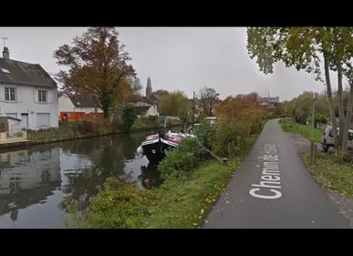 Amiens : la Somme polluée après la fuite d'une péniche