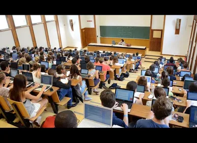 Sécurité sociale, tirage au sort... : le gouvernement a présenté...