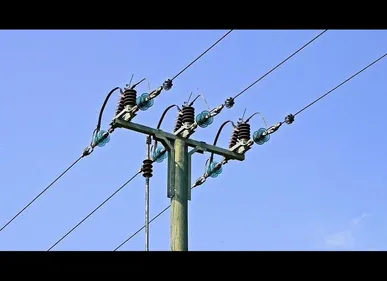 Doullens (Somme) : 150 foyers sans électricité à cause d'un oiseau