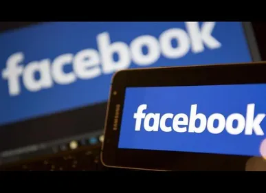 Pour s'inscrire sur le réseau social Facebook, les adolescents...