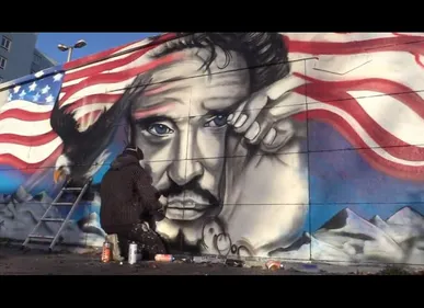 A Calais, une nouvelle fresque en hommage à Johnny