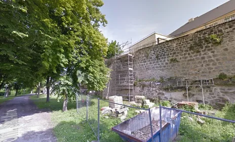 Laon : arrêté en train de voler des...échafaudages