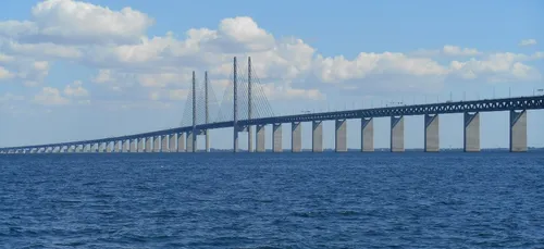 Un pont entre la France et l'Angleterre : la proposition d'un...