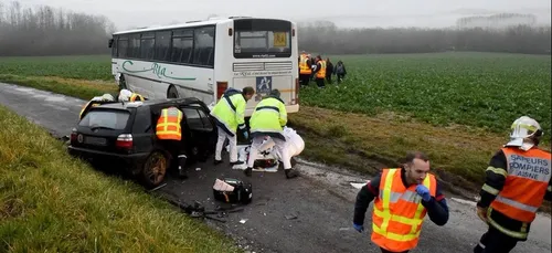 Accident de bus scolaire dans l'Aisne : la jeune mère de famille...