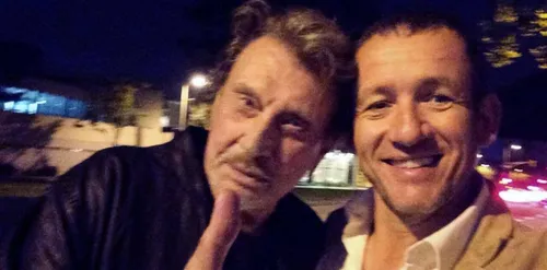 Johnny Hallyday devait jouer dans "La Ch'tite famille", le nouveau...