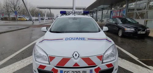 Devenez douanier sans passer de concours