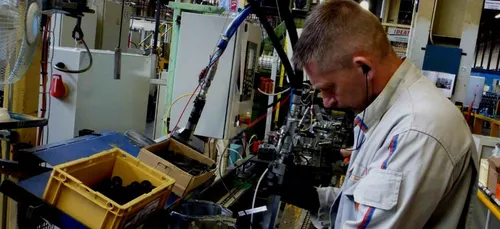 Le groupe PSA choisit Valenciennes pour ses nouvelles boîtes...