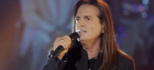 Francis Lalanne chante pour le FC Chambly