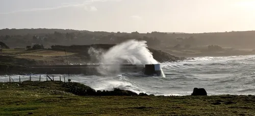 Grandes marées : appel à la vigilance lancé par la préfecture maritime