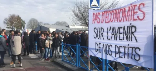 Somme : la mobilisation se poursuit contre la fermeture de trois...