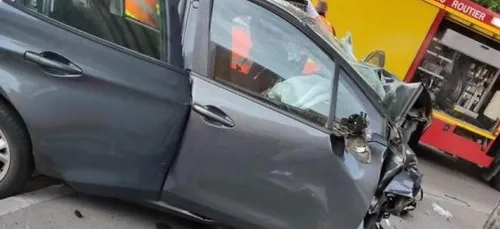 A 140 km/h, une voiture percute un pilier du métro aérien de Lille