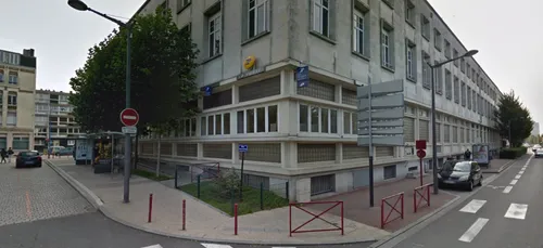 Boulogne : le bureau principal de La Poste rouvre au public...