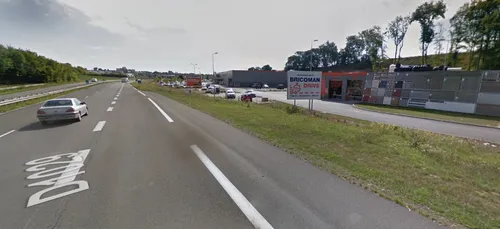 Saint-Quentin : un motard perd la vie sur le parking de Bricoman