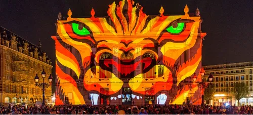 Roubaix : un mapping vidéo sur la façade de l'hôtel de ville