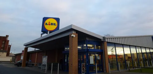 Pour sa réouverture, le Lidl de Denain recrute