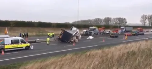 Quatre blessés dans un spectaculaire accident sur l'A1