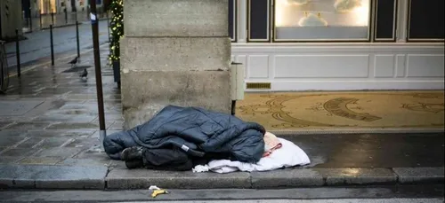 Amiens : une manifestation pour la réquisition des bâtiments...