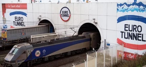 Calais : un train bloqué plus d'une heure dans le tunnel sous la...