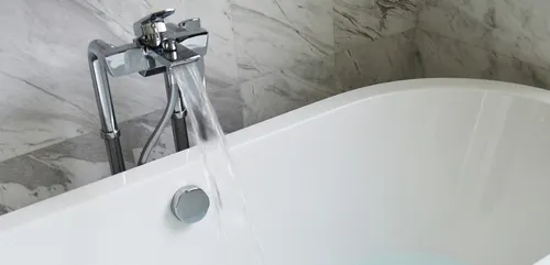 Pas-de-Calais : elle meurt électrocutée dans son bain à cause de...