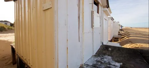 Sangatte (62) : des chalets de Blériot-plage dégradés