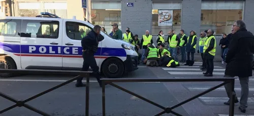 Arras : le conducteur qui a renversé un gilet jaune présenté à un...